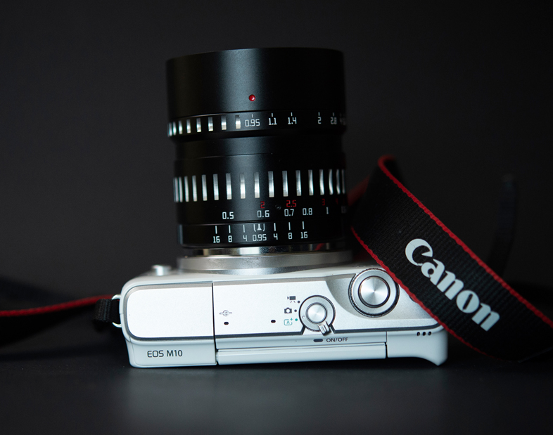  TTArtisan 50mm F0.95 i Canon EOS M10