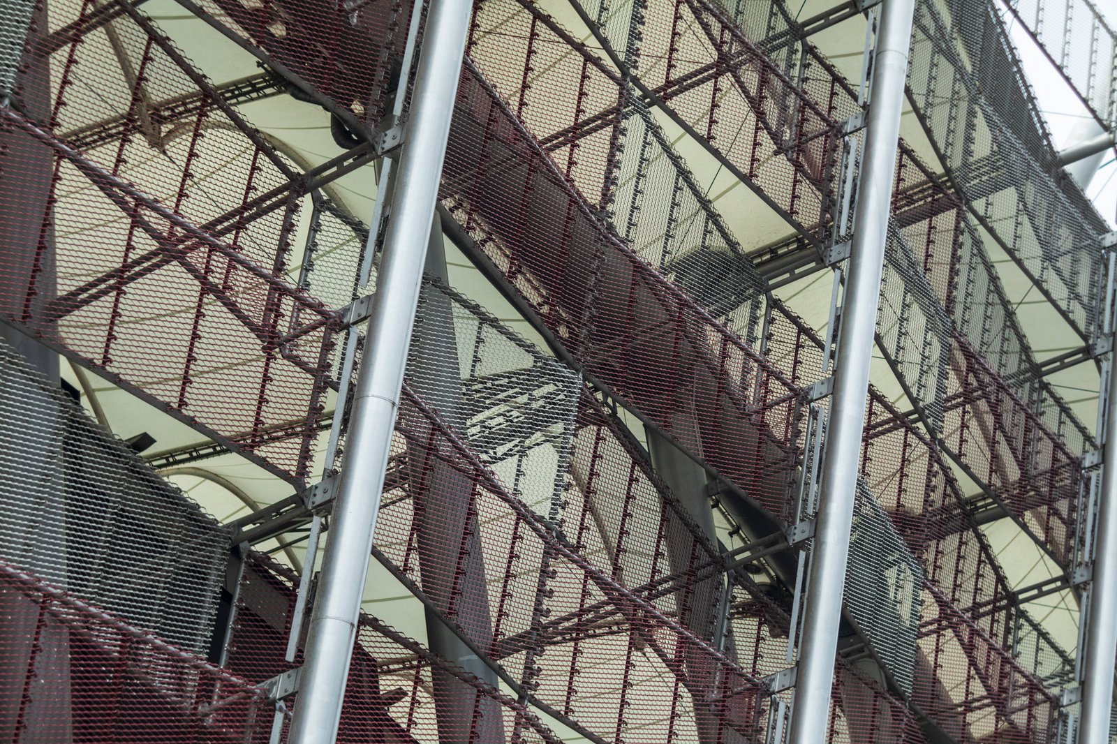 Konstrukcja Stadionu Narodowego - iście interesująca forma do zdjęć.