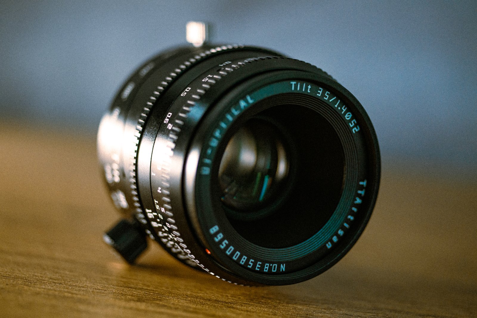 TTArtisan Tilt 35mm F1.4 APS-C
