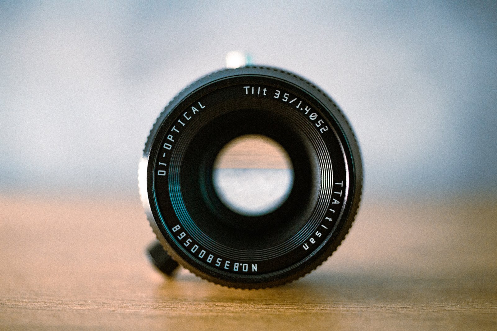 TTArtisan Tilt 35mm F1.4 APS-C
