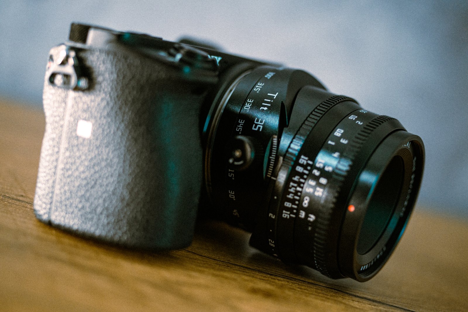 TTArtisan Tilt 35mm F1.4 APS-C