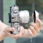 Zobacz jak TTArtisan AF 35mm F1.8 ED II w srebrnej wersji prezentuje się na zdjęciach